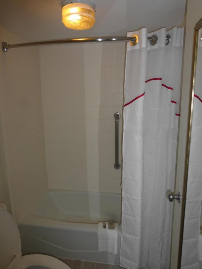 Red Roof Inn Tallahassee East מראה חיצוני תמונה